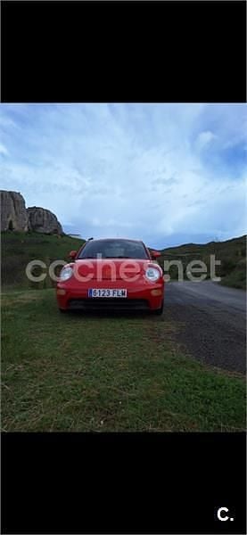 Usado VW New Beetle 115 CV (84 kW) 1999 Rojo Utilitario