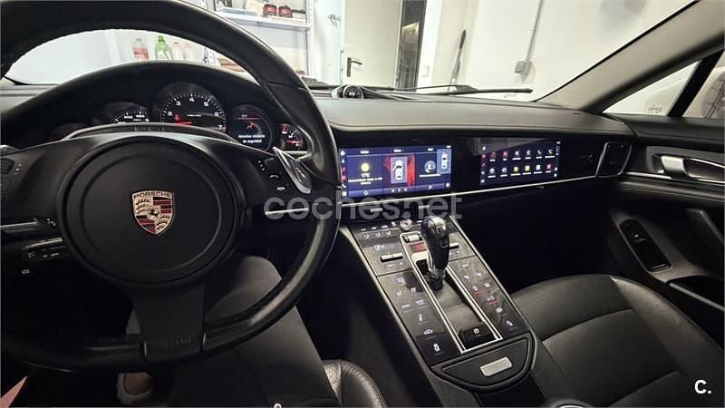 Begagnad Porsche Panamera 299 HK (219 kW) 2010 Vit Halvkombi