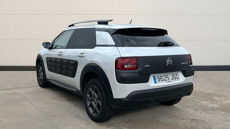 Usado Citroën C4 Cactus Feel 100 CV (73 kW) 2015 Blanco Utilitario
