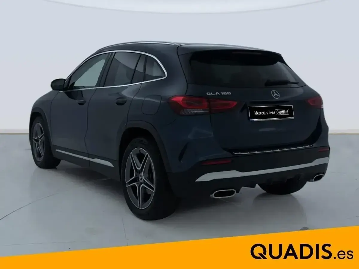 Usado Mercedes GLA180 136 CV (100 kW) 2021 Azul SUV