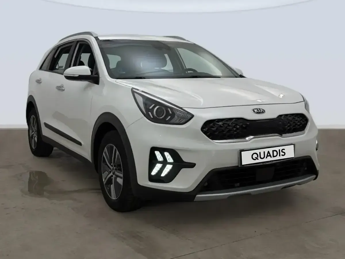 Usado Kia Niro 141 CV (103 kW) 2021 Blanco SUV