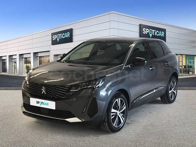 Usado Peugeot 3008 Allure 130 CV (95 kW) 2024 Gris / plata SUV
