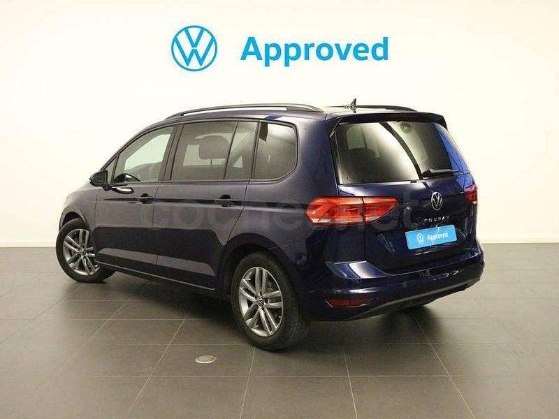 Usado VW Touran 150 CV (110 kW) 2025 Azul Monovolumen