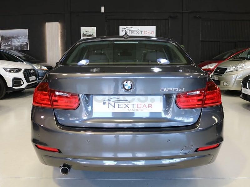 Usado BMW 320 Comfort Edition 184 CV (135 kW) 2015 Gris / plata Berlina