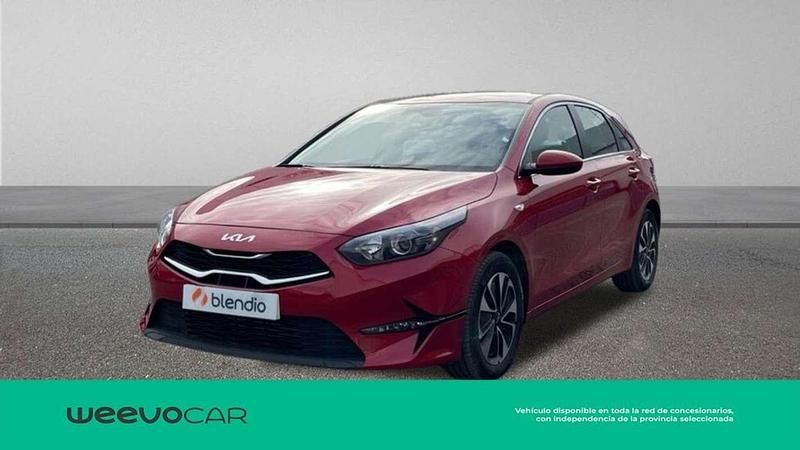 Usado Kia Ceed 101 CV (74 kW) 2024 Rojo Utilitario