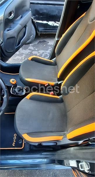 Usado Toyota Aygo X-play 72 CV (52 kW) 2021 Negro Utilitario