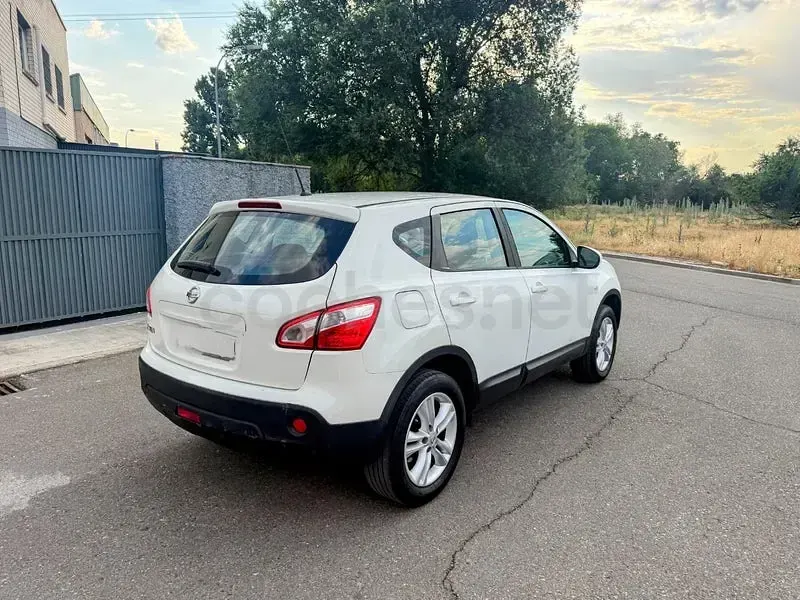 Usado Nissan Qashqai Acenta 115 CV (84 kW) 2010 Blanco SUV
