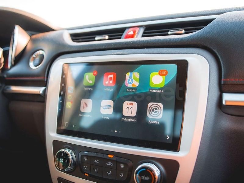 Usado EVO Cross 4 136 CV (100 kW) 2024 Azul Recogida