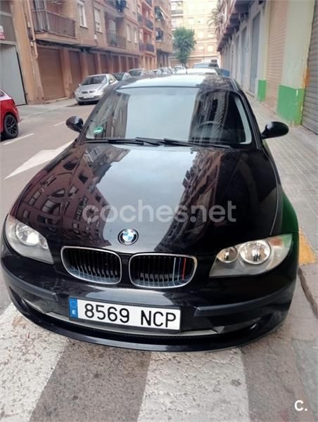 Negro Usado 2007 BMW 116 Utilitario | 7500 € (Un poco caro) - Imagen 1/4