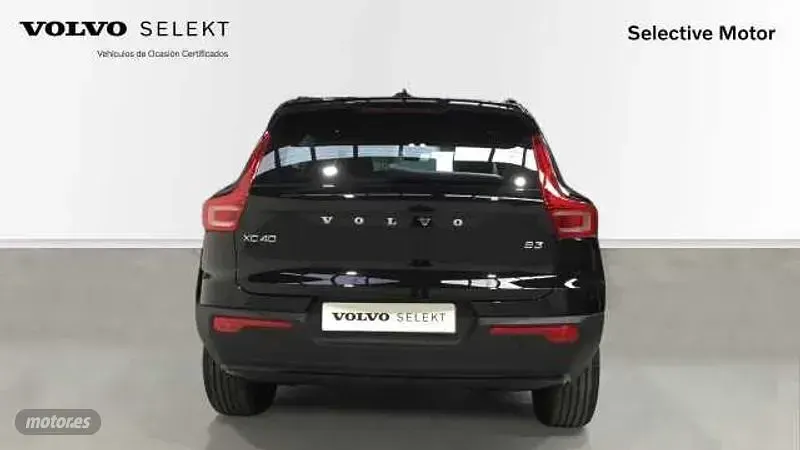 Nuevo Volvo XC40 Plus 2026 Negro SUV