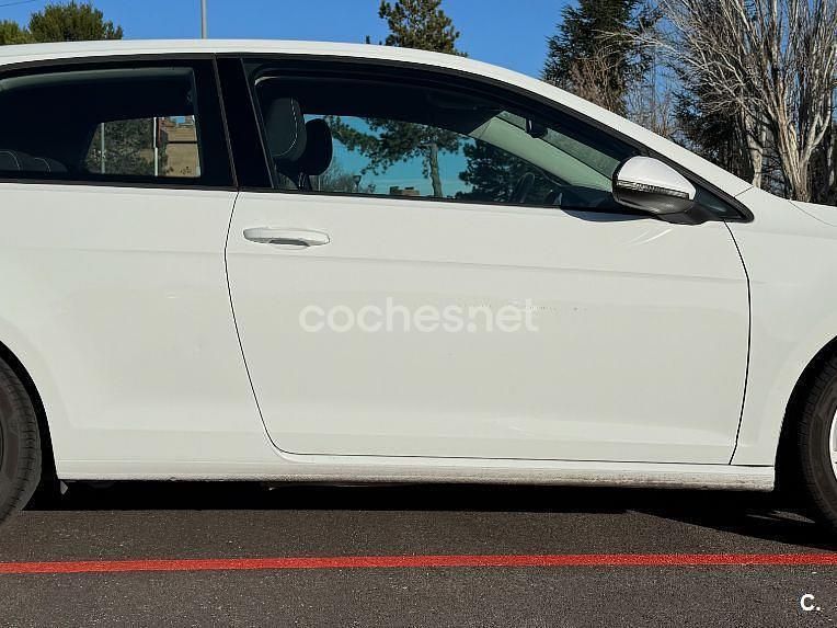 Usado VW Golf VII Sportline 105 CV (77 kW) 2013 Blanco Berlina