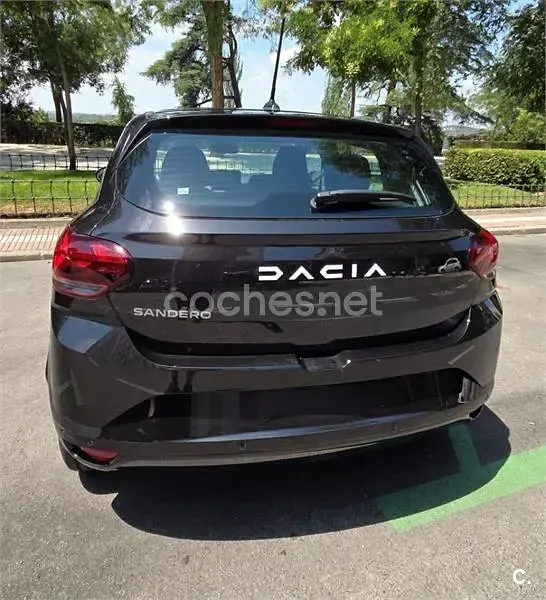 Usado Dacia Sandero Expression 101 CV (74 kW) 2025 Negro Berlina