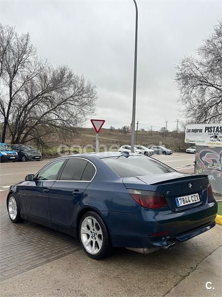 Usado BMW 525 163 CV (119 kW) 2004 Azul Berlina
