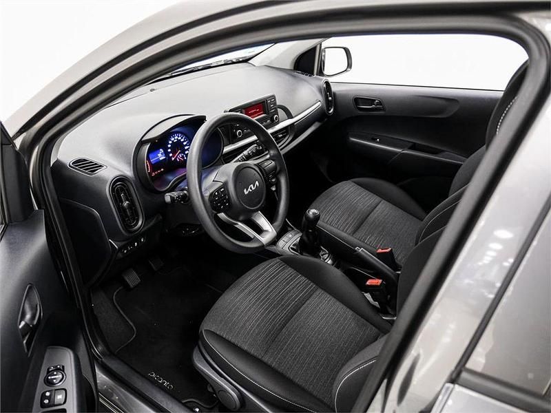 Usado Kia Picanto 63 CV (46 kW) 2024 Gris Utilitario