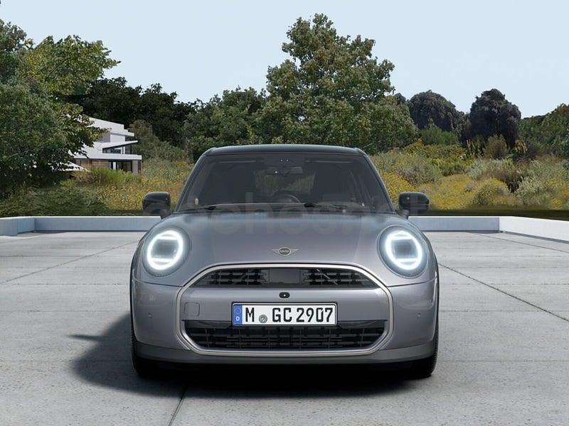 Usado Mini Cooper 114 kW (156 CV) 2025 Gris / plata Utilitario