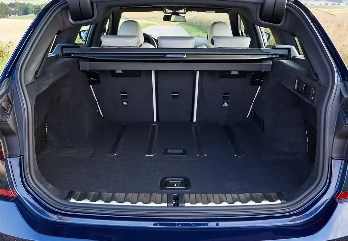 Usado BMW 320 190 CV (139 kW) 2021 Gris Familiar
