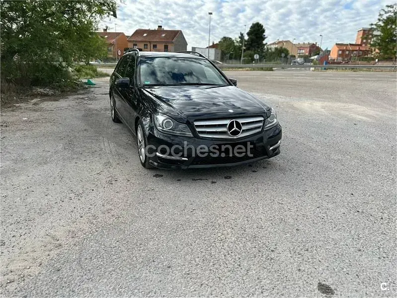 Usado Mercedes C300 Avantgarde 231 CV (169 kW) 2011 Negro Familiar