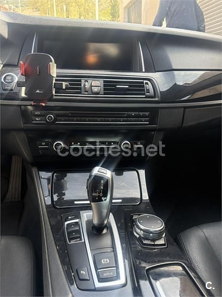 Usado BMW 530 Comfort Edition 258 CV (189 kW) 2015 Gris / plata Berlina