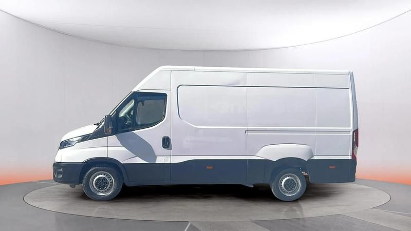 Usado Iveco Daily 156 CV (114 kW) 2023 Blanco