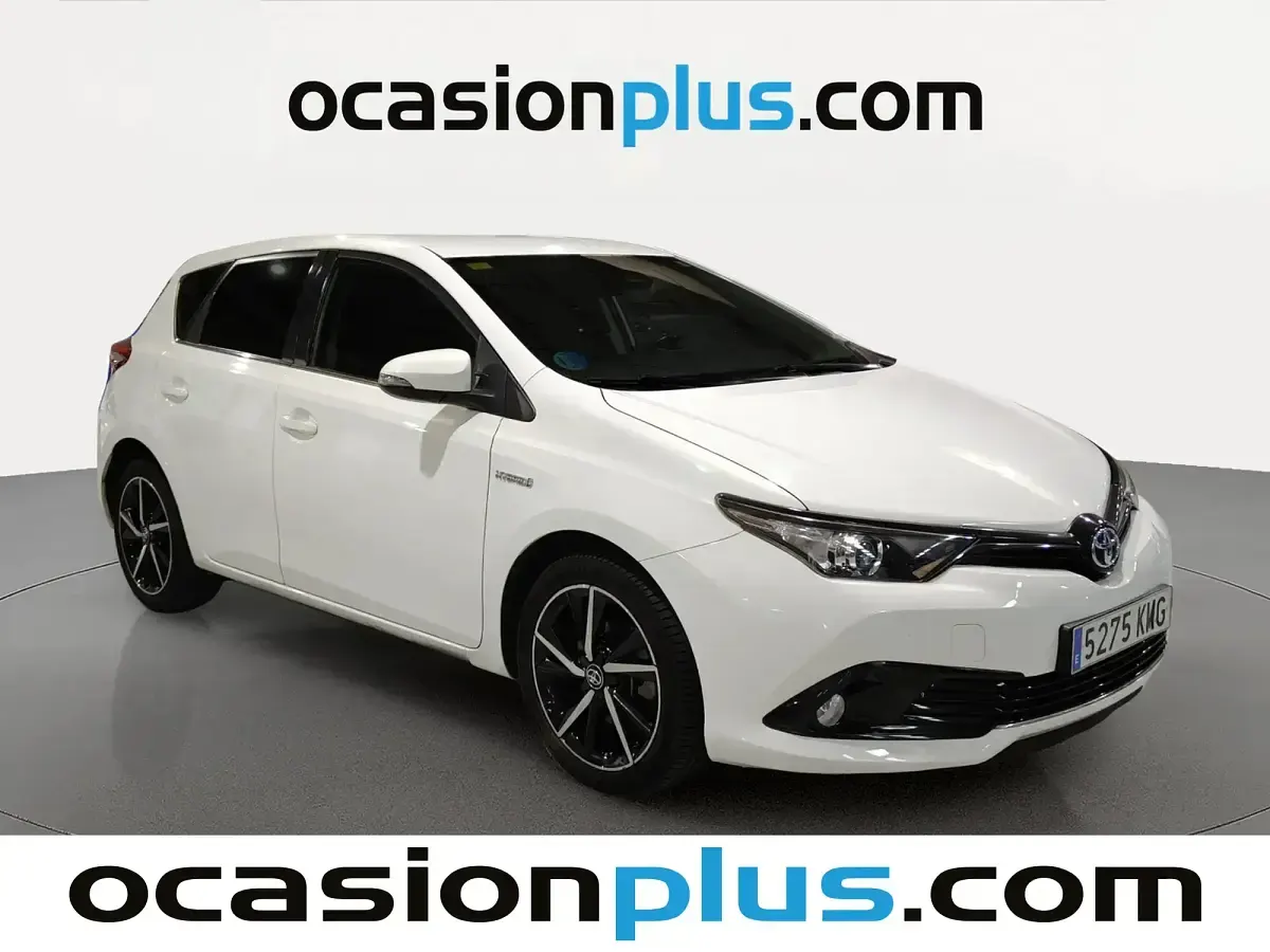 Używany Toyota Auris Hybrid Edition 136 KM (100 kW) 2018 Biały