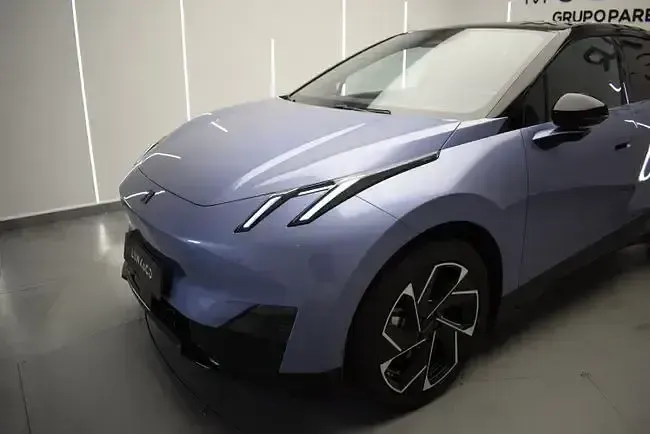 Usado Lynk & Co 02 200 kW (272 CV) 2026 Azul