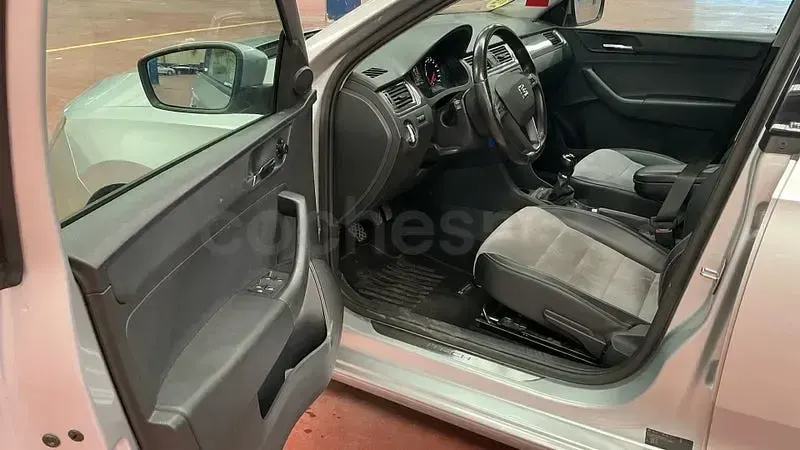 Usado Seat Toledo Style 105 CV (77 kW) 2014 Gris / plata Utilitario