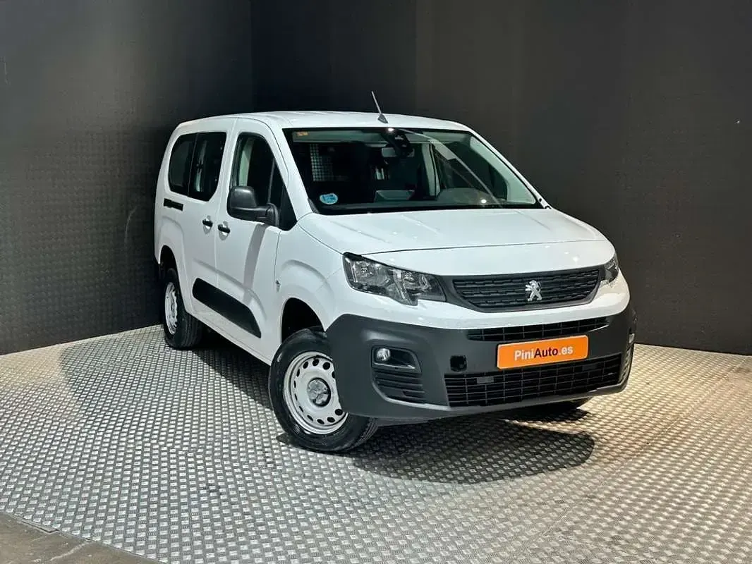 Usado Peugeot Partner 129 CV (94 kW) 2021 Blanco Monovolumen