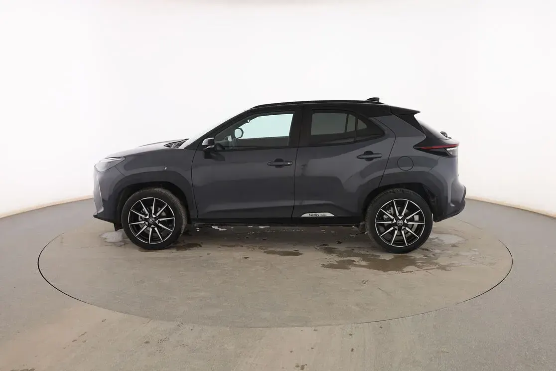 Occasion Toyota Yaris Cross Sport 131 PK (96 kW) 2025 Grijs SUV