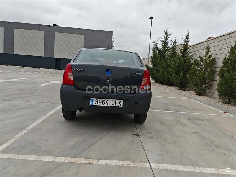 Usado Dacia Logan Ambiance 70 CV (51 kW) 2008 Negro Berlina