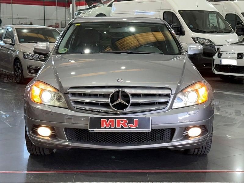 Usado Mercedes C220 Avantgarde 170 CV (125 kW) 2007 Gris / plata Berlina