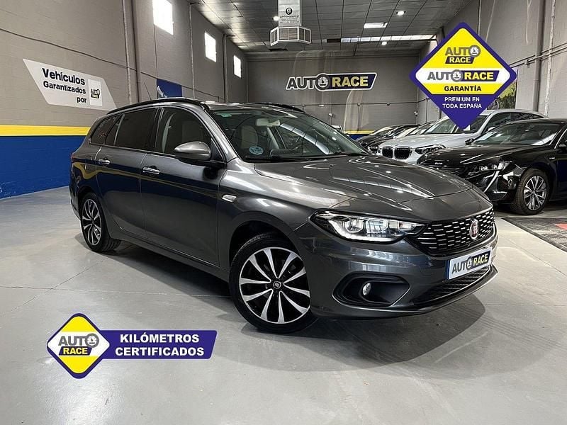 Gris / plata Usado 2017 Fiat Tipo Pop Familiar | 6990 € (Buen precio) - Imagen 1/3