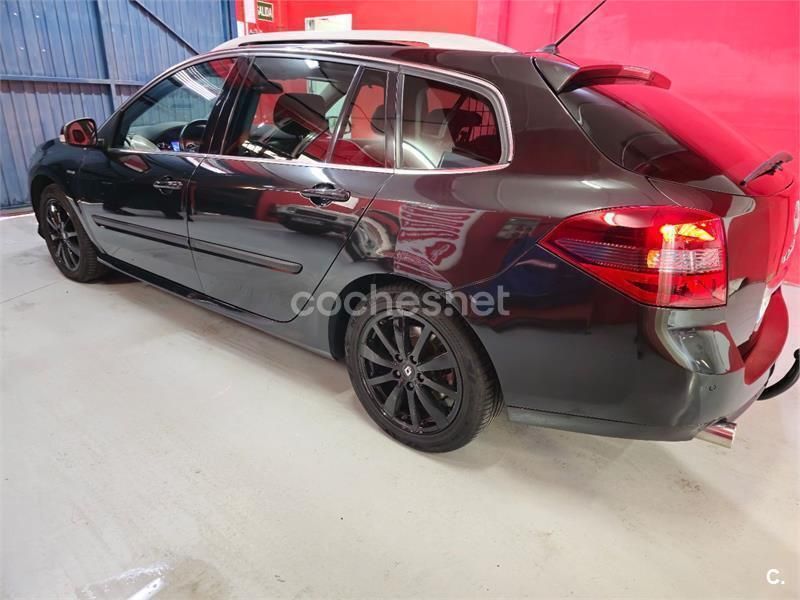 Usado Renault Laguna III Bose Edition 150 CV (110 kW) 2012 Negro Familiar