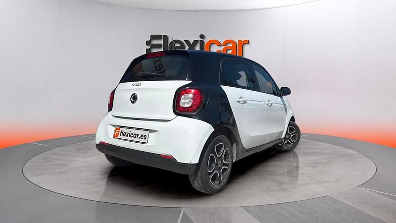Usado Smart ForFour Electric Drive 60 kW (82 CV) 2018 Blanco Utilitario