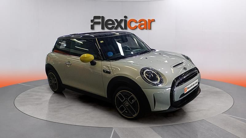 Usado Mini Cooper SE 135 kW (184 CV) 2021 Blanco Utilitario