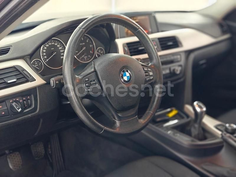 Usado BMW 318 143 CV (105 kW) 2014 Gris / plata Berlina