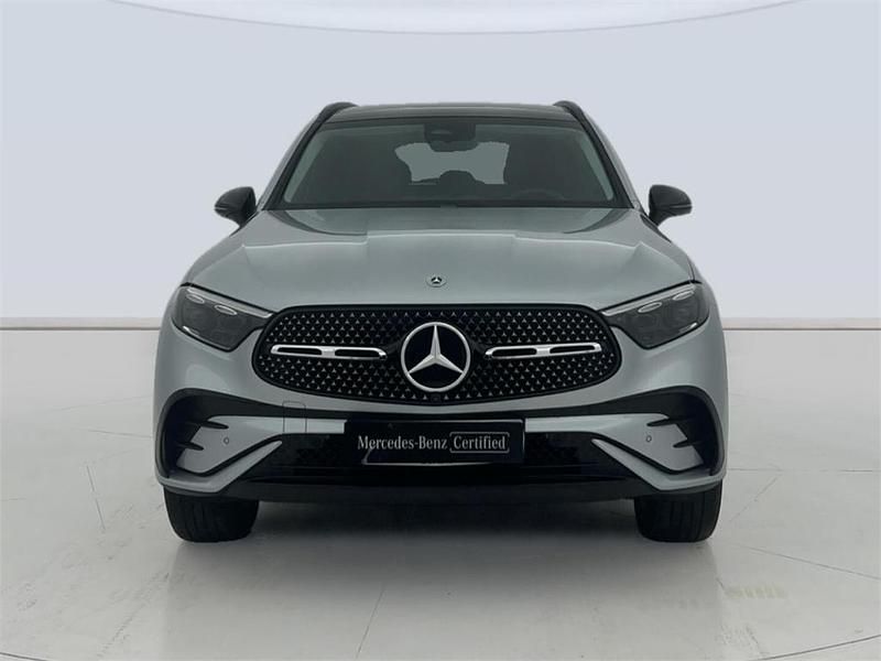 Usado Mercedes GLC300e 313 CV (230 kW) 2025 Plata hightec SUV