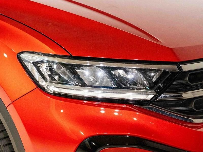 Usado VW T-Roc R-line 150 CV (110 kW) 2022 Rojo SUV