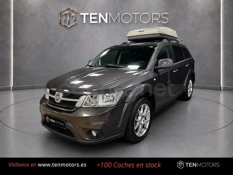 Usado Fiat Freemont Urban 140 CV (102 kW) 2014 Gris / plata SUV