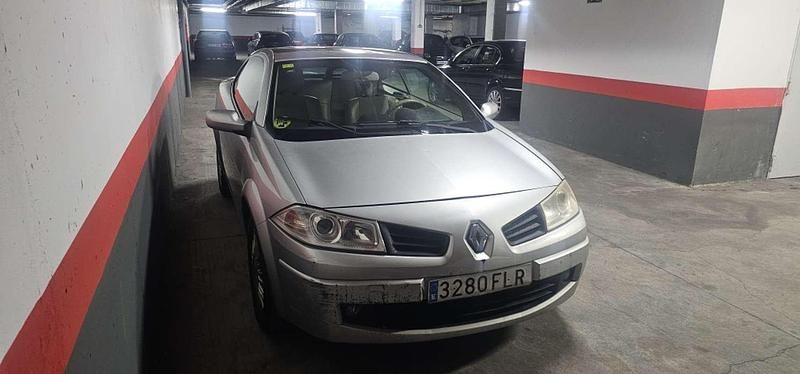 Usado Renault Mégane III Extreme 131 CV (96 kW) 2008 Gris Utilitario