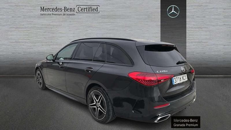 Usado Mercedes C220 200 CV (147 kW) 2025 Gris Familiar