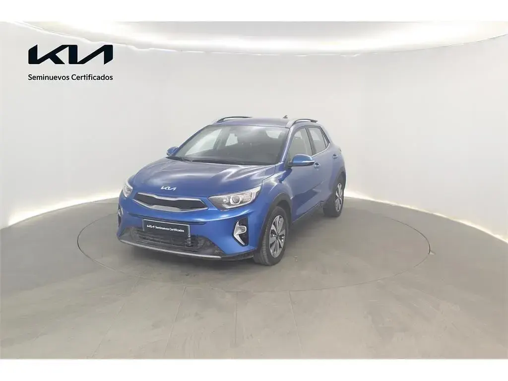 Usado Kia Stonic 101 CV (74 kW) 2025 Blanco SUV