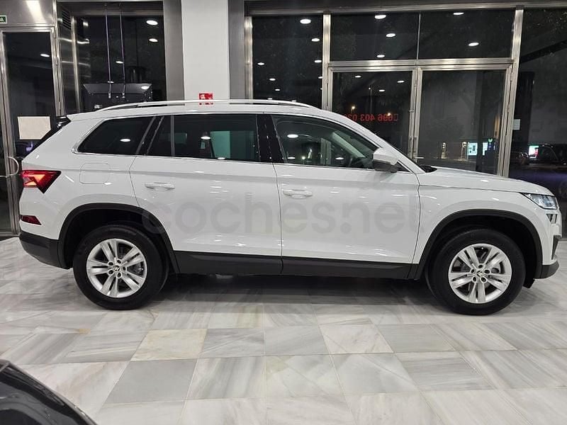 Usado Skoda Kodiaq Ambition 150 CV (110 kW) 2022 Blanco SUV