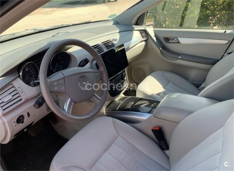 Usado Mercedes R350 272 CV (200 kW) 2006 Azul Monovolumen