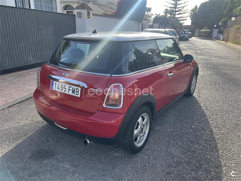 Usado Mini Cooper 120 CV (88 kW) 2007 Rojo Utilitario