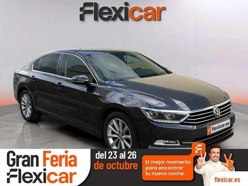 Negro Usado 2019 VW Passat Berlina | 16.970 € (Buen precio) - Imagen 1/4