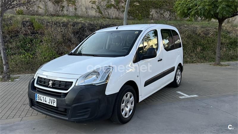 Blanco Usado 2016 Peugeot Partner Tepee Access Monovolumen | 5999 € (Super precio) - Imagen 1/4