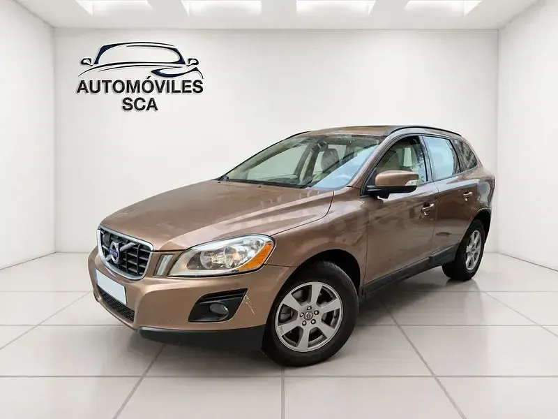 Usado Volvo XC60 Momentum 175 CV (128 kW) 2009 Marrón SUV