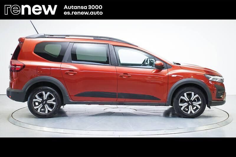 Usado Dacia Jogger Expression 110 CV (80 kW) 2024 Naranja Monovolumen