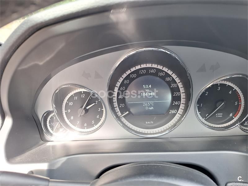 Usado Mercedes E220 Elegance 170 CV (125 kW) 2011 Gris / plata Coupe