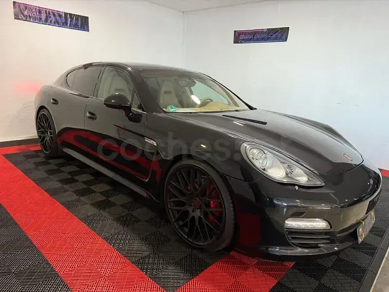 Usado Porsche Panamera 250 CV (183 kW) 2011 Negro Utilitario